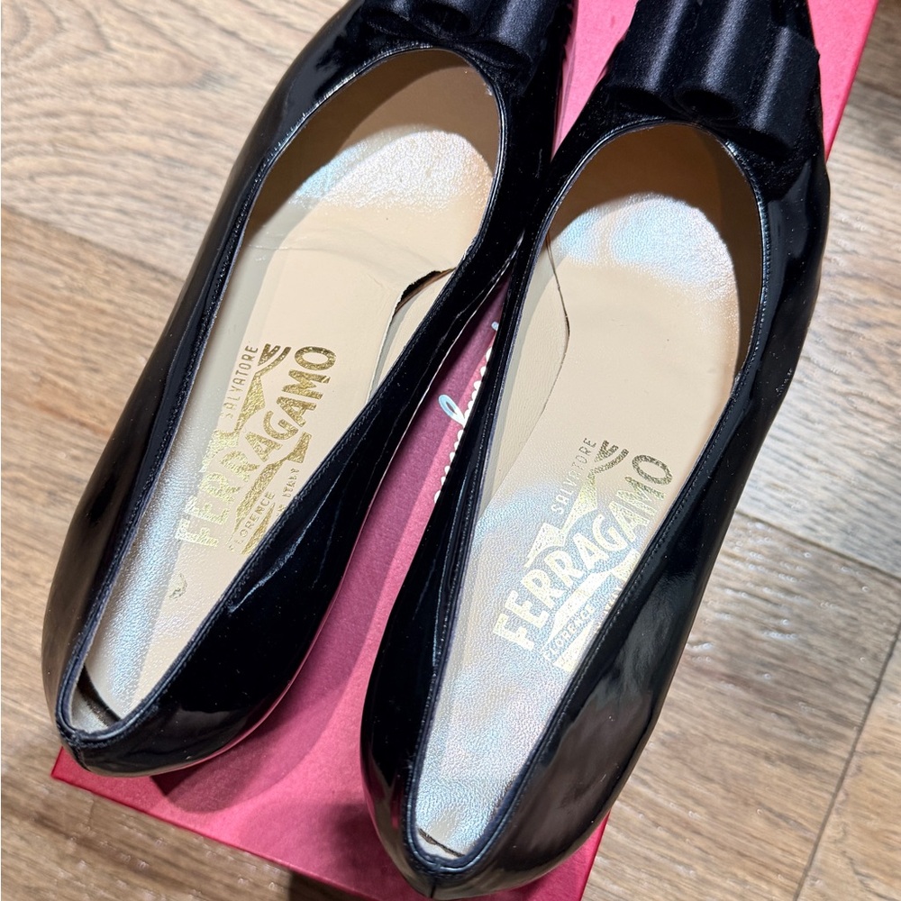 Salvatore Ferragamo Glossy Black Flats with Bow